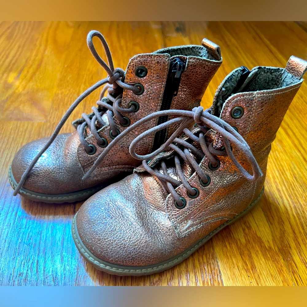 Cute Anais&I copper kids boots.